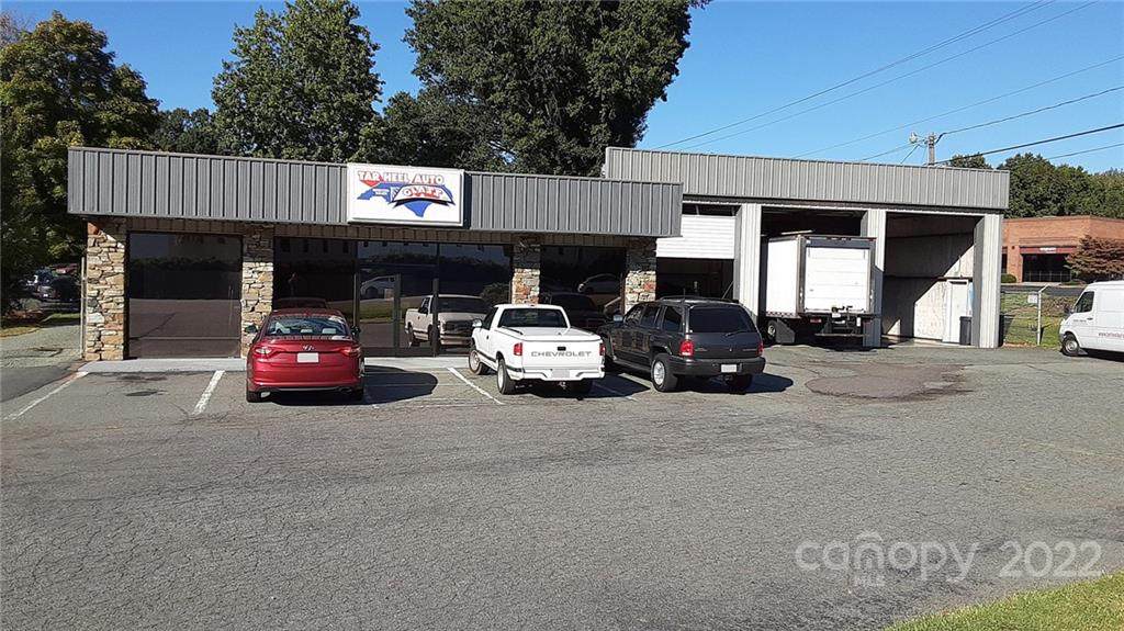 8090 North Point Boulevard - Photo 1