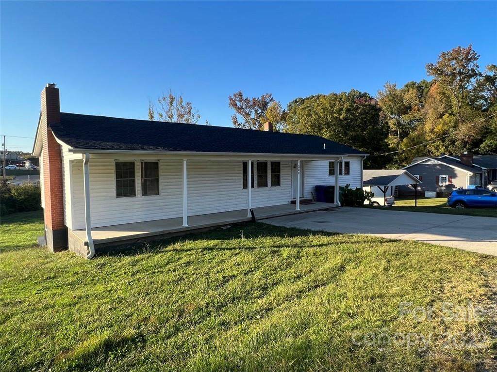 207 Hamilton Avenue - Photo 1