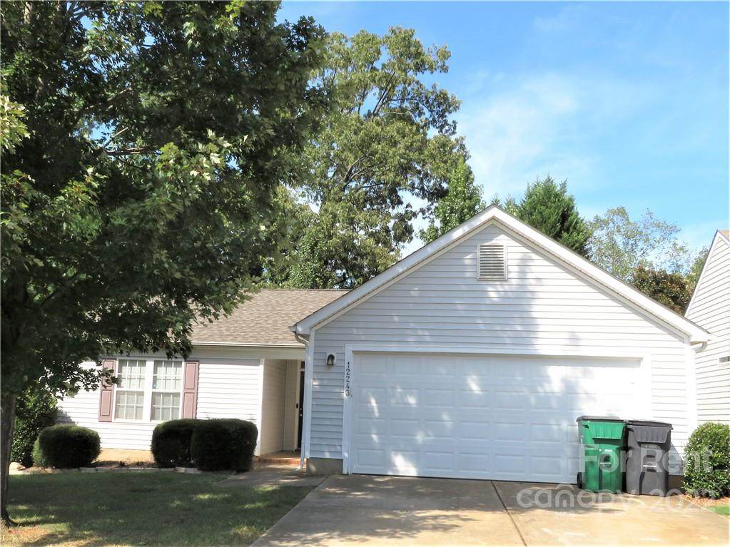 12243 Summer Creek Lane - Photo 1
