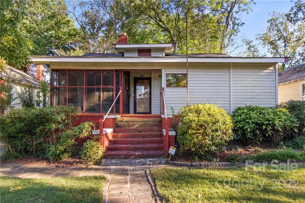 730 Crest Street - Photo 1