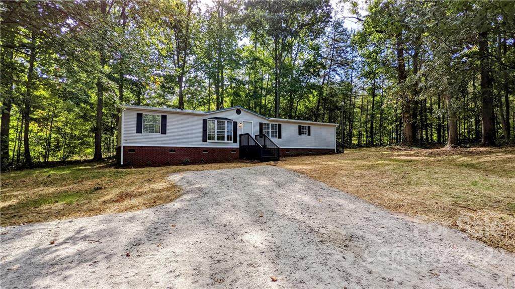202 Coker Court - Photo 1