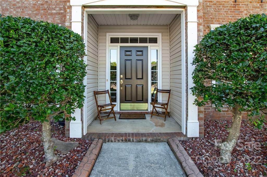 4901 Riverview Drive - Photo 1