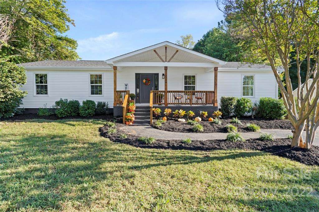2208 Woodcrest Drive - Photo 1