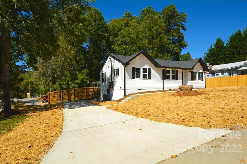 192 Duckworth Avenue - Photo 1