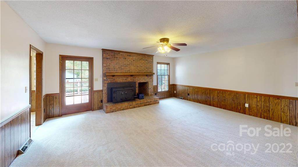 5510 Foxcrest Drive - Photo 1