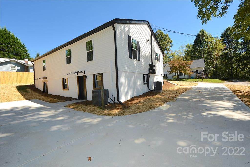 192 Duckworth Avenue - Photo 1