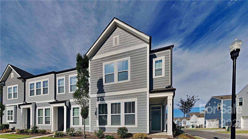 326 Ladybird Lane - Photo 1