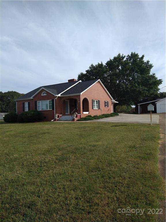440 College Avenue - Photo 1