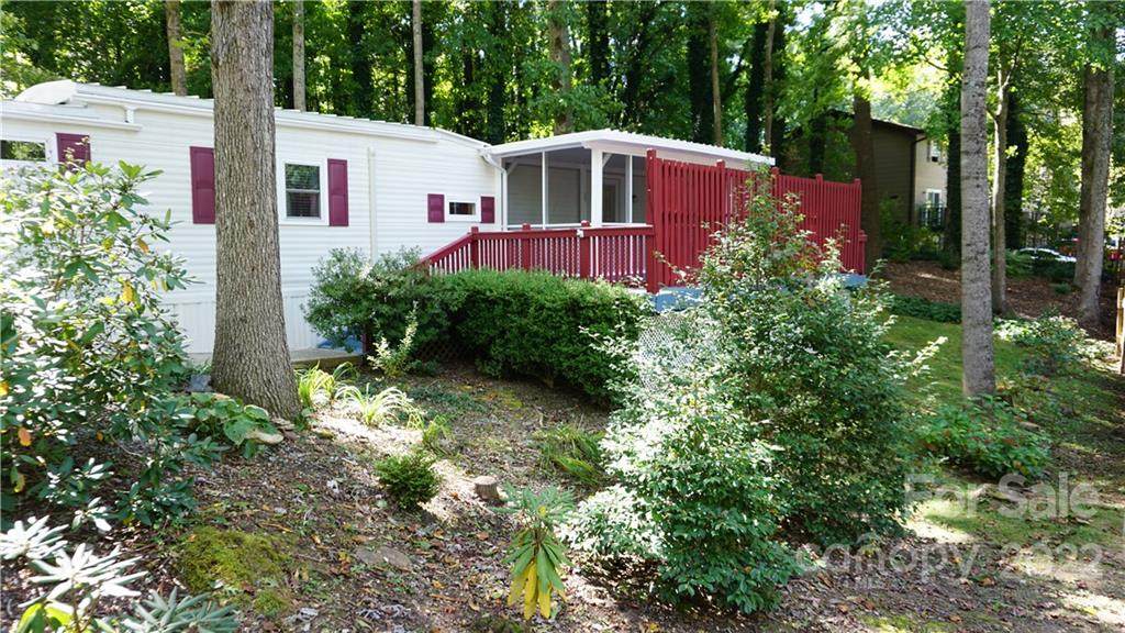 18 Mockingbird Lane - Photo 1