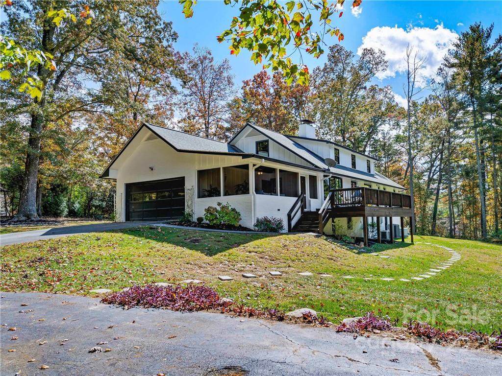 1351 Chanteloup Drive - Photo 1
