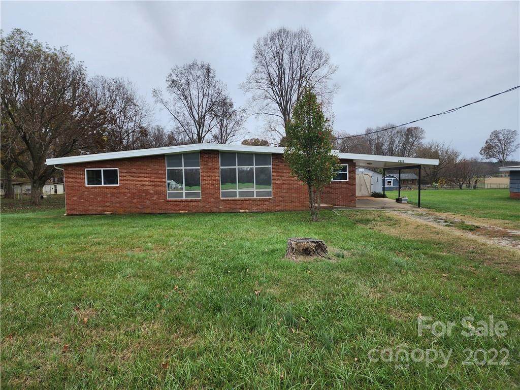 2635 Chipley Ford Road - Photo 1