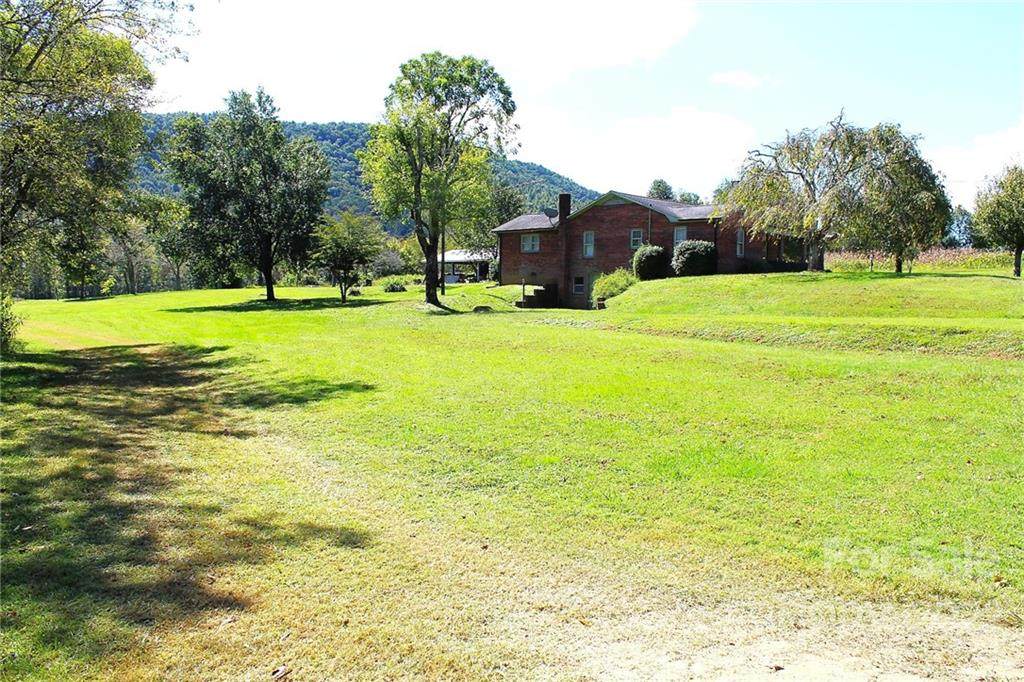 3121 Nc Hwy 268 - Photo 1