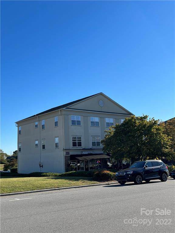 5393 Village Drive - Photo 1