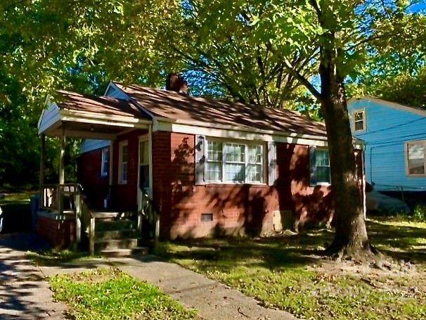 2420 Lola Avenue - Photo 1