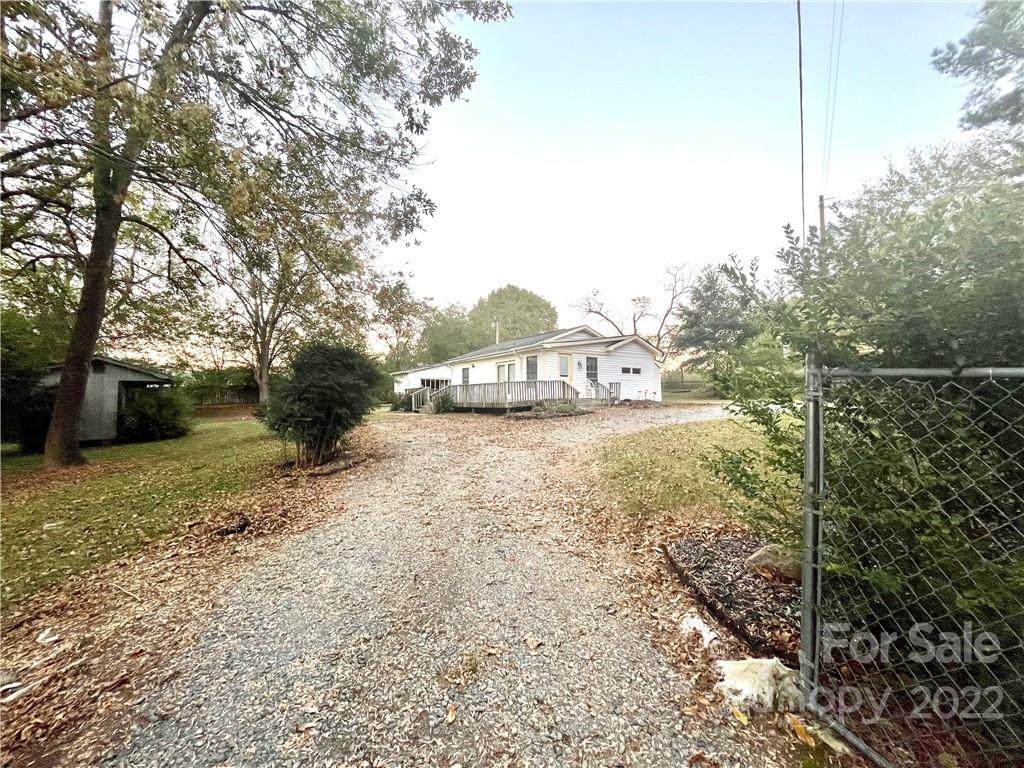 7419 Circle Drive - Photo 1