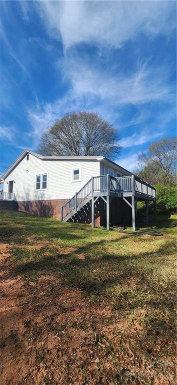 343 Hilltop Road - Photo 1