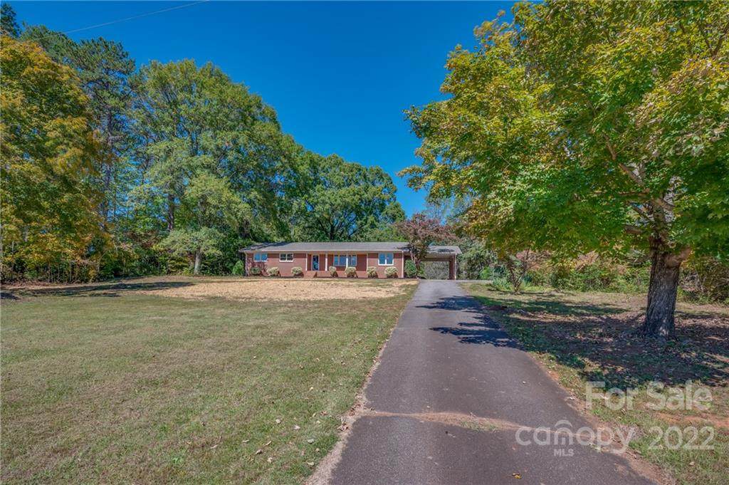 1737 Whitesides Road - Photo 1