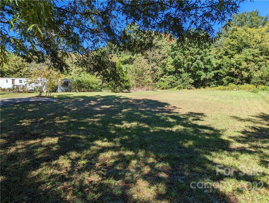 216 Giles Road - Photo 1