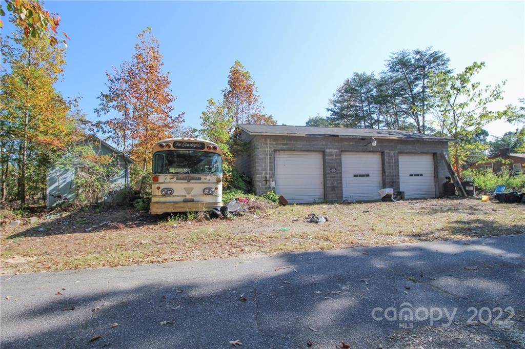 6456 Maple Grove Avenue - Photo 1