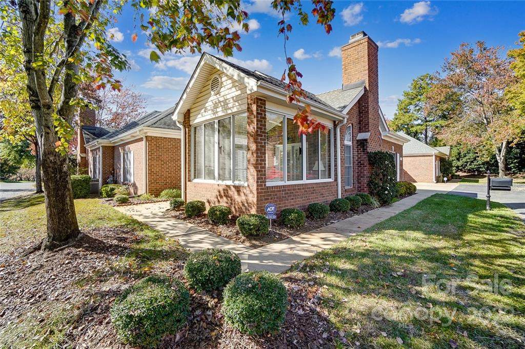 11311 Olde Turnbury Court - Photo 1