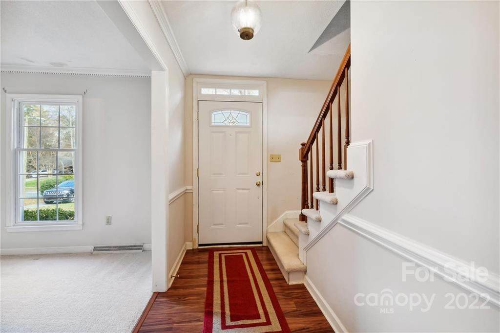 6910 Candlewyck Lane - Photo 1