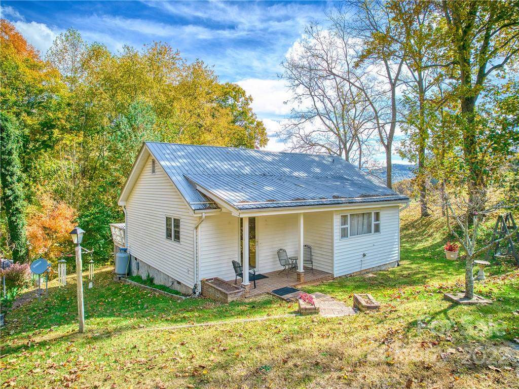 121 Walnut Holler Drive - Photo 1