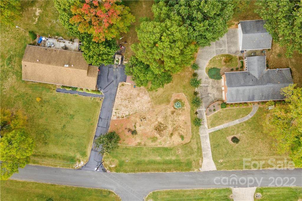 506 Pine Street - Photo 1