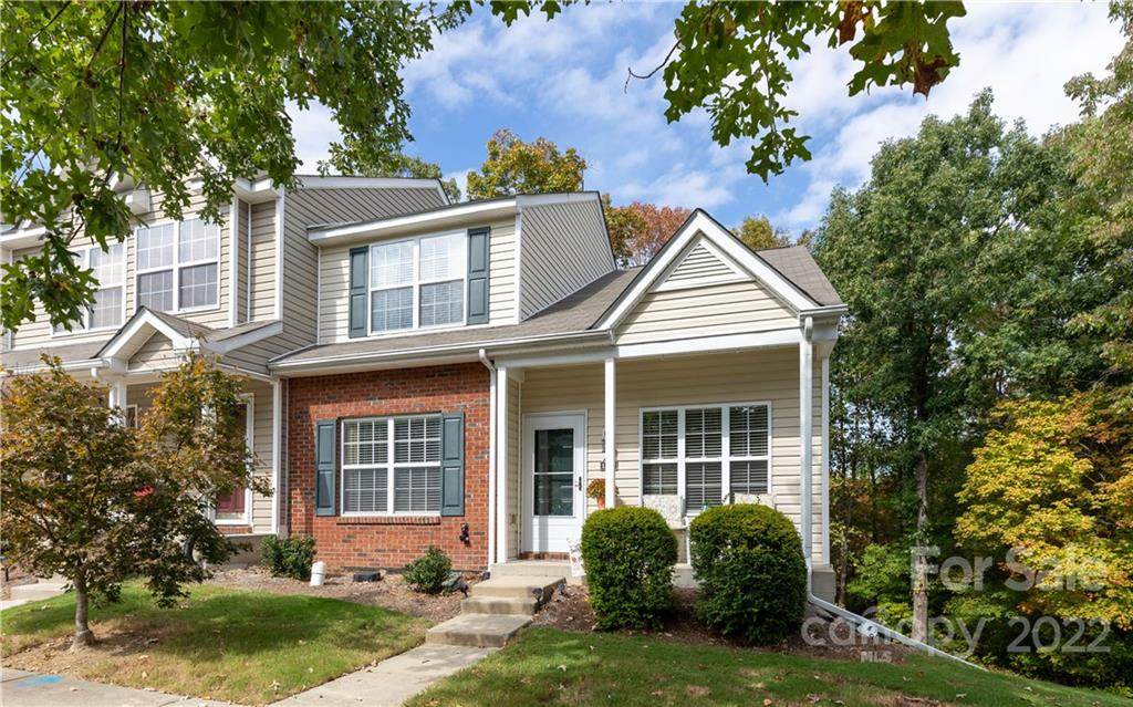 1542 Maypine Commons Way - Photo 1