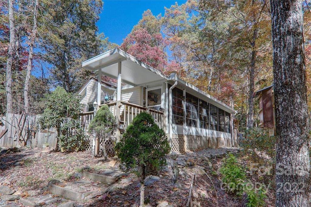 303 Woodland Hills Drive - Photo 1