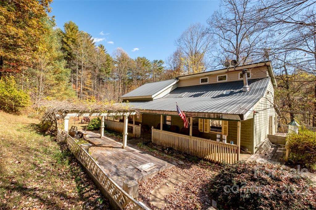 975 Old Pole Bridge Road - Photo 1