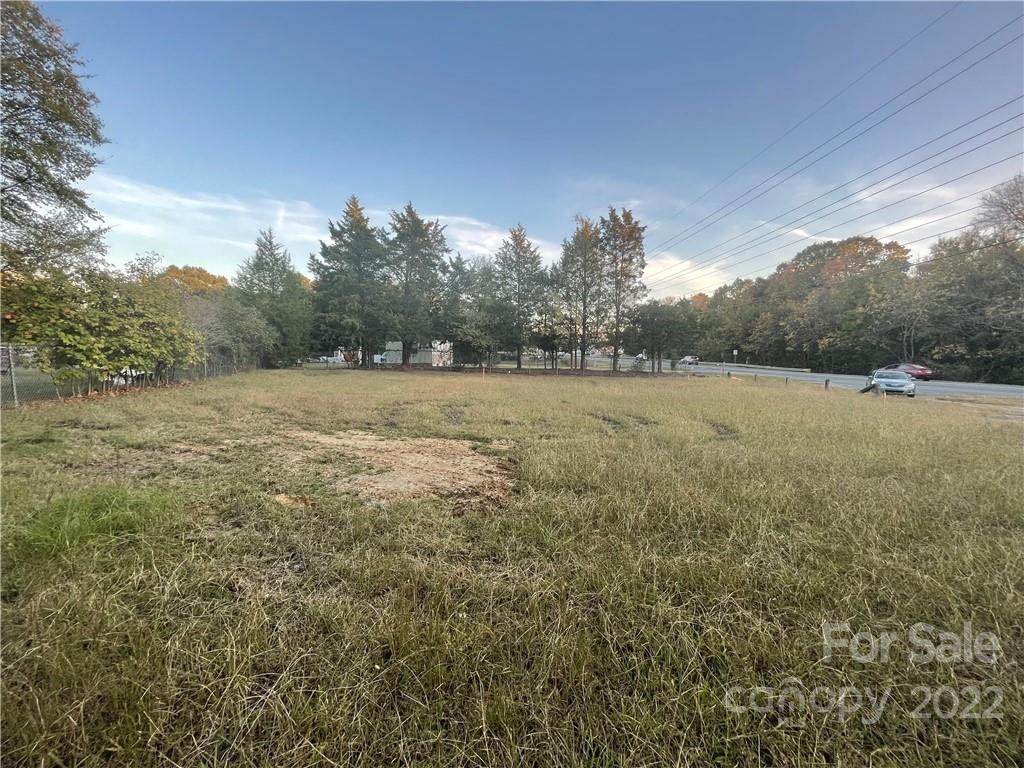 3901 Us Hwy 601 South - Photo 1