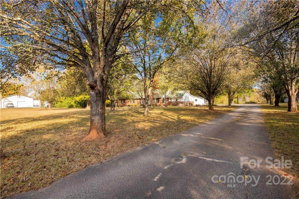 2643 Flat Creek Road - Photo 1