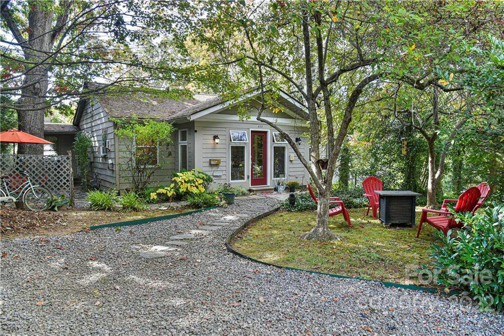 233 Laurel Circle Drive - Photo 1