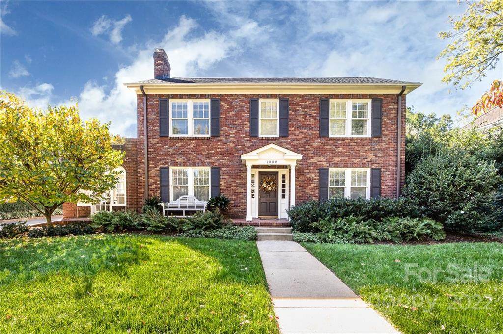 1008 Mt Vernon Avenue - Photo 1