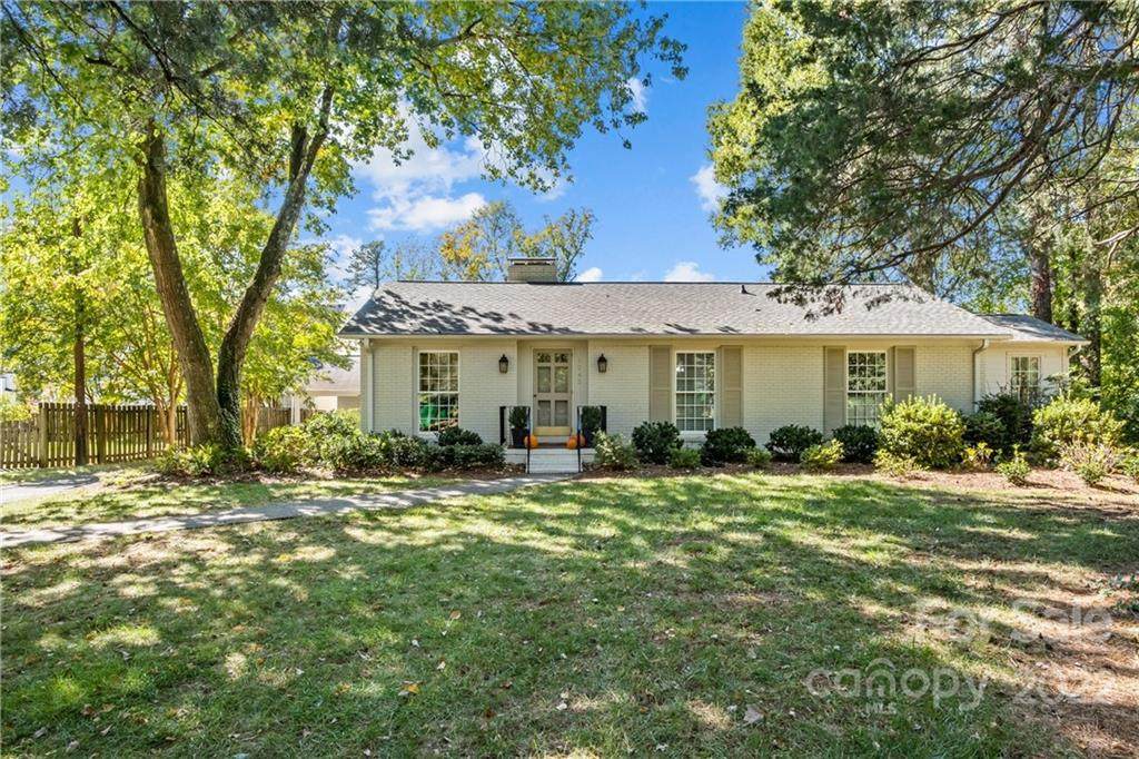 1242 Chandler Place - Photo 1