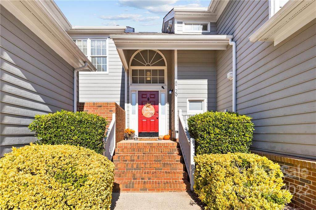 8729 Fox Chase Lane - Photo 1