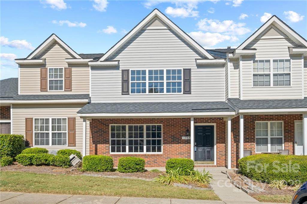 1747 Pergola Place - Photo 1