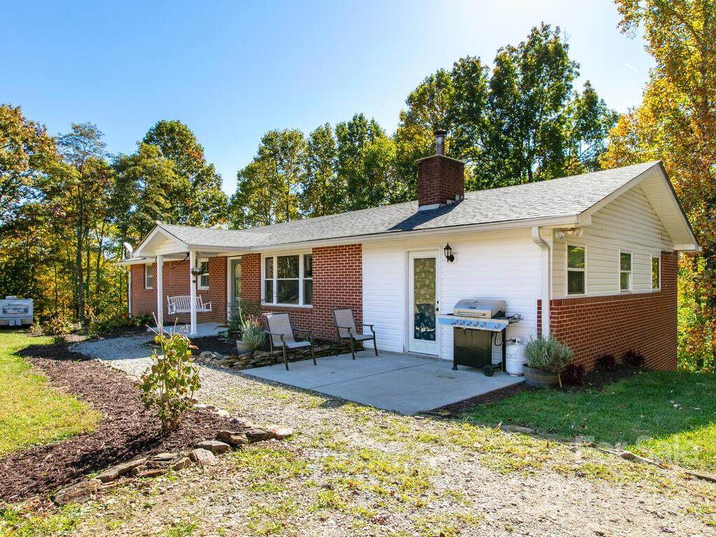 568 Roland Jones Road - Photo 1