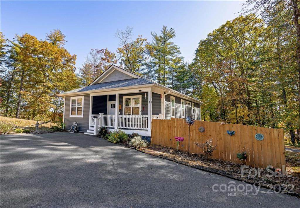 4 Summit Circle - Photo 1