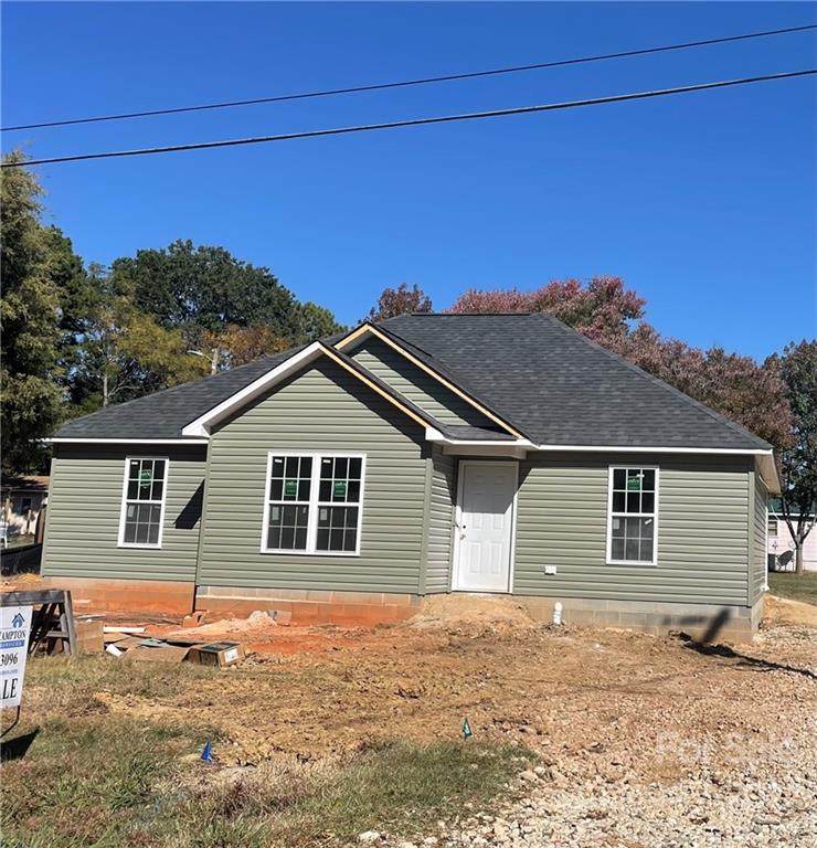 522 Carolina Boulevard - Photo 1