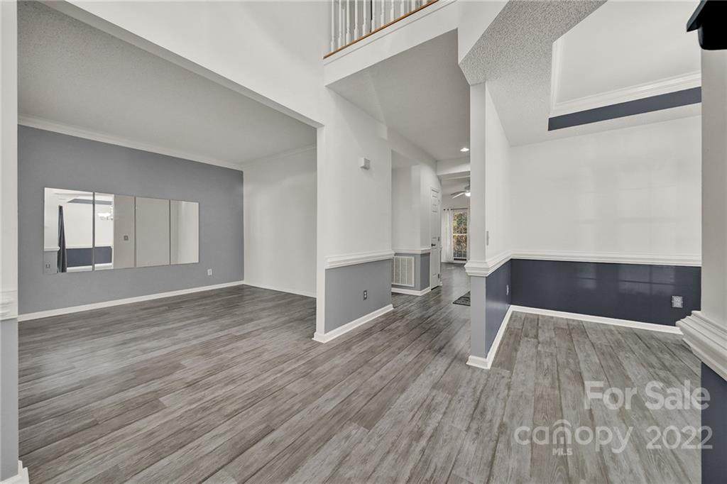 8725 Londonshire Drive - Photo 1
