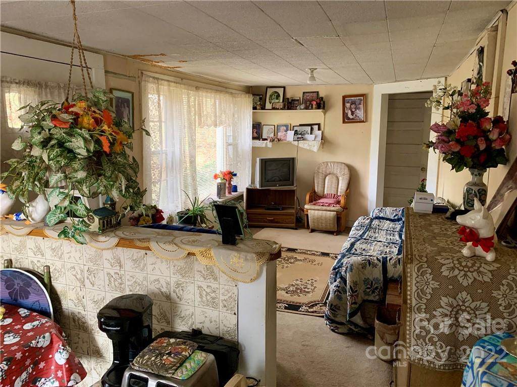 7 Reems Creek Road - Photo 1