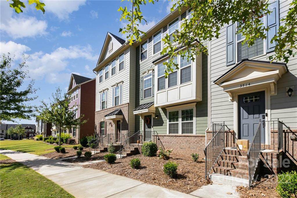 3718 Speer Boulevard - Photo 1