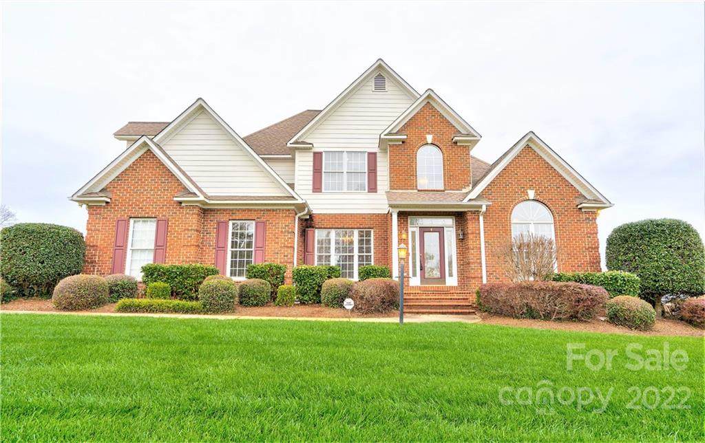123 Eagles Terrace - Photo 1