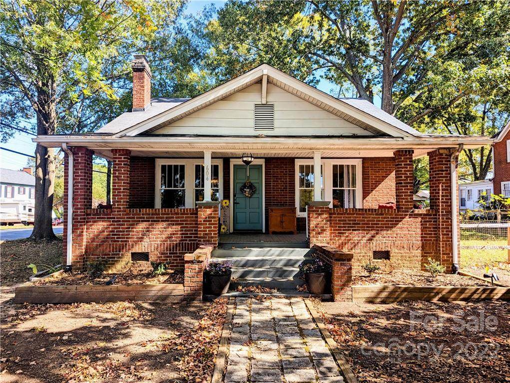 604 Pearl Avenue - Photo 1