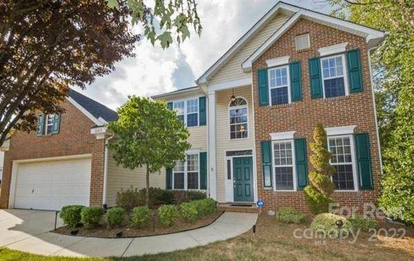 10215 Fairbourne Court - Photo 1
