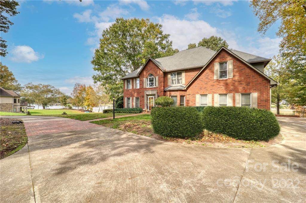 104 Rosebank Drive - Photo 1