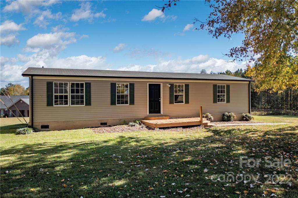 114 Flora Lane - Photo 1