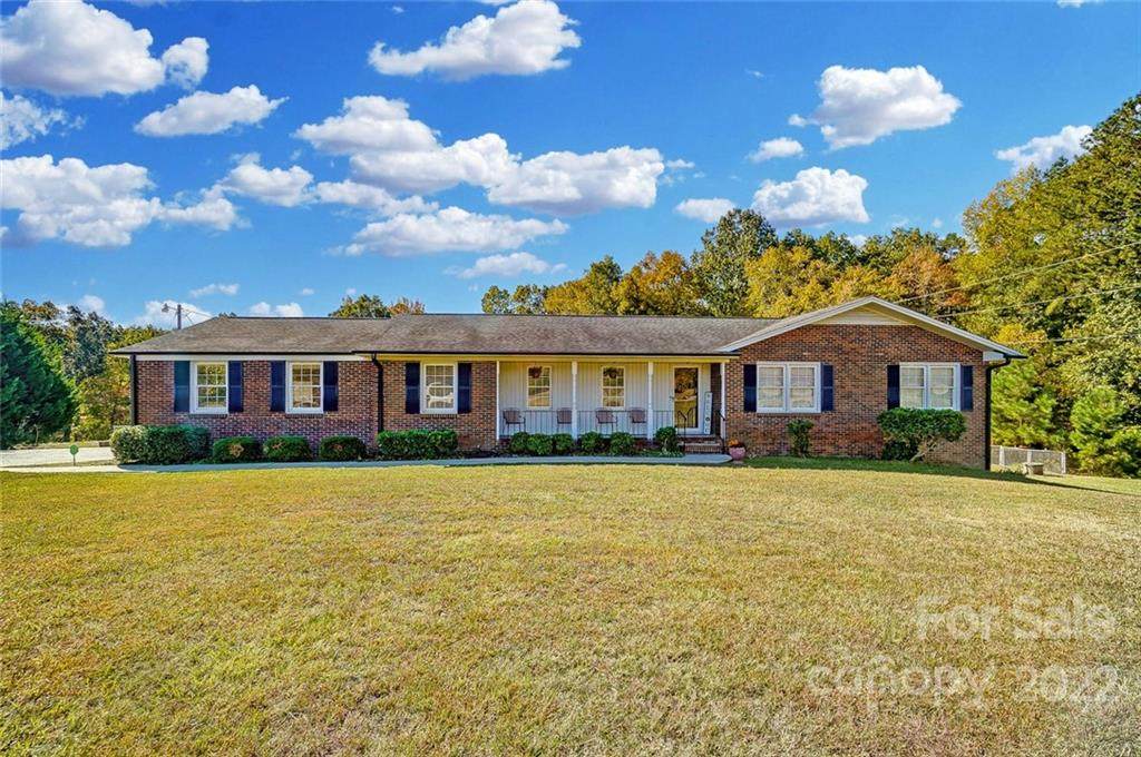 231 Kings Drive - Photo 1