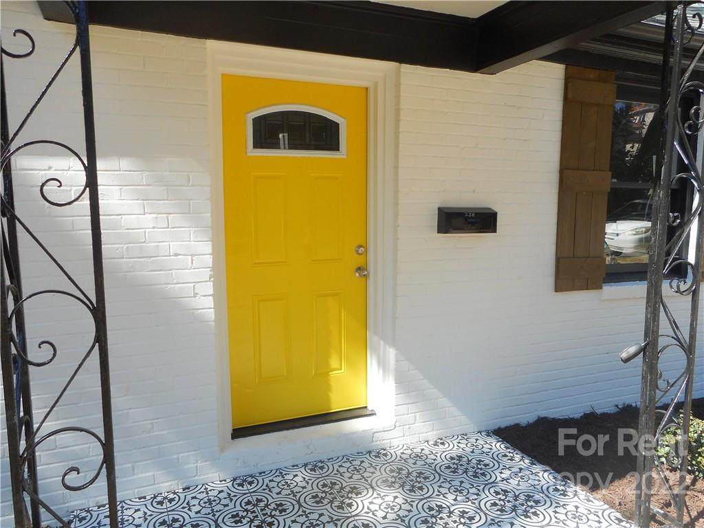 236 Sycamore Street - Photo 1